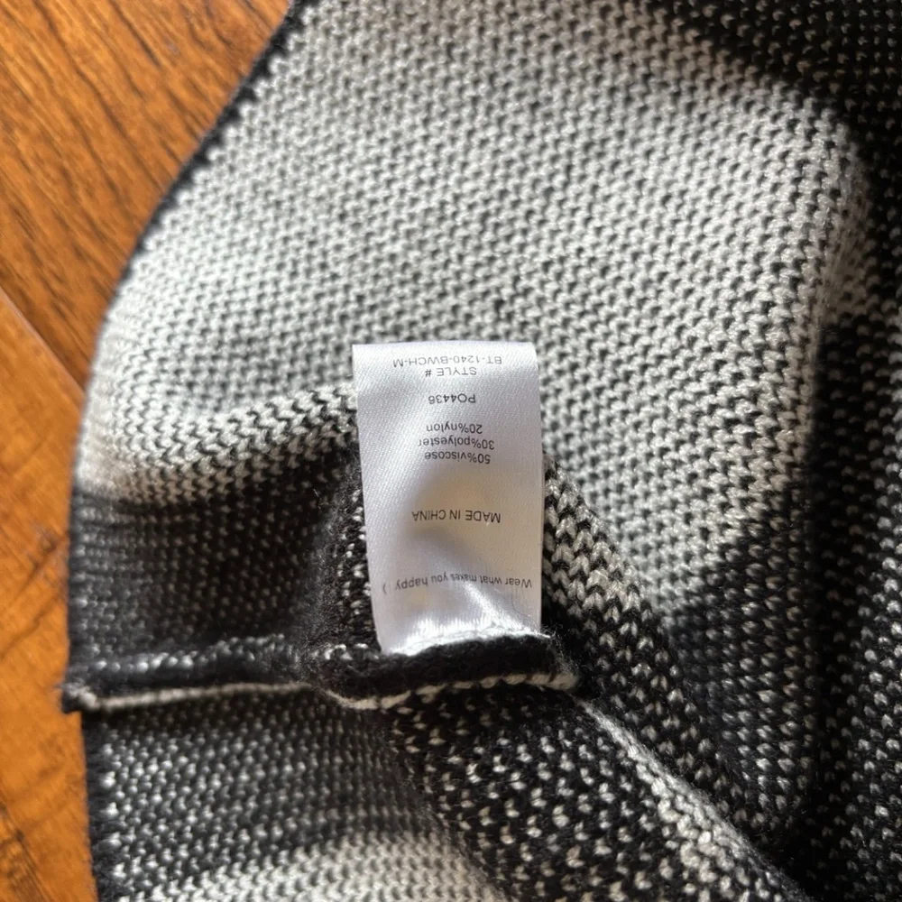 LALA ORIGINAL To The Stars Knit Skirt in Checkerboard - Picture 7 of 8